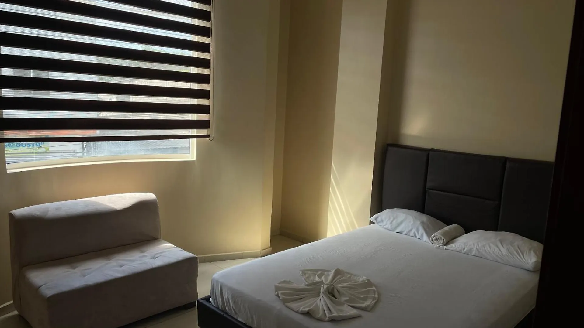 Hotel Hostal Del Sol Guayaquil